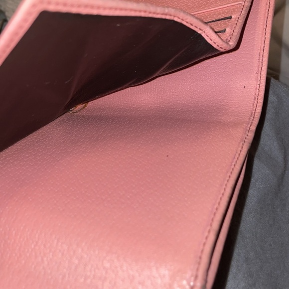 Gucci Wallet - Picture 7 of 11